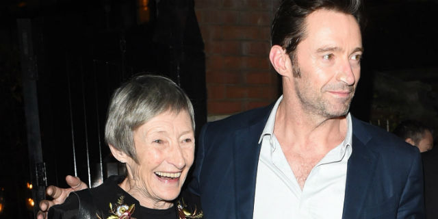Hugh Jackman: "Mia madre mi abbandonò: oggi capisco perché lo fece" Hugh Jackman: "Mia madre mi abbandonò: oggi capisco perché lo fece"