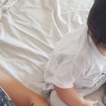 "Mia figlia dorme nel lettone con me e me ne frego dei giudizi!"