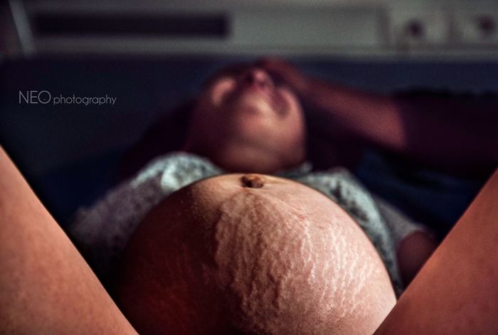 La forza delle donne: le più belle foto sul parto del 2018
