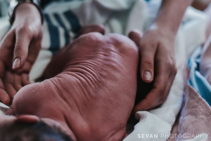 La forza delle donne: le più belle foto sul parto del 2018