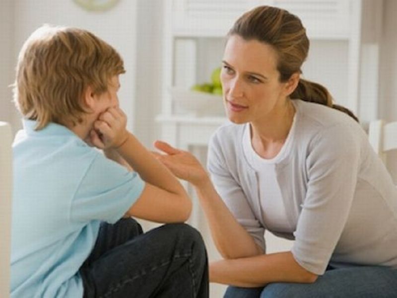 "Se fossi un pedofilo prenderei tua/o figlia/o quando voglio grazie a te"