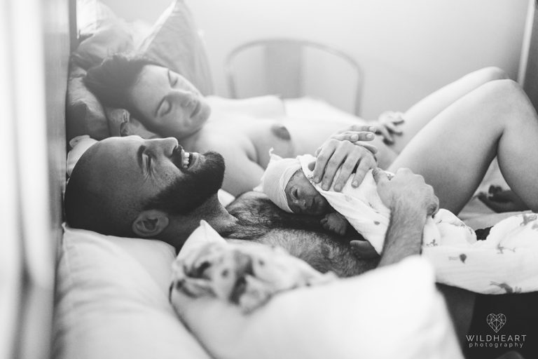 Il miracolo crudo e poetico della nascita in 9 foto vincitrici del 2019