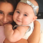 "Per favore, smettete di dire a mia figlia che è la sorellastra di sua sorella"