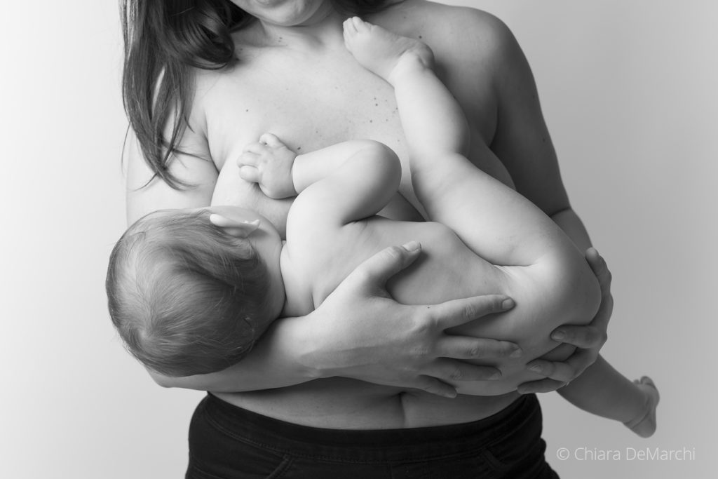 "Urlavano 'stai ferma' e io morivo di dolore", quella violenza ostetrica che non è normale