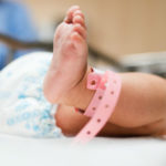 A che età si diventa mamme in Italia? La mappa che divide Nord e Sud