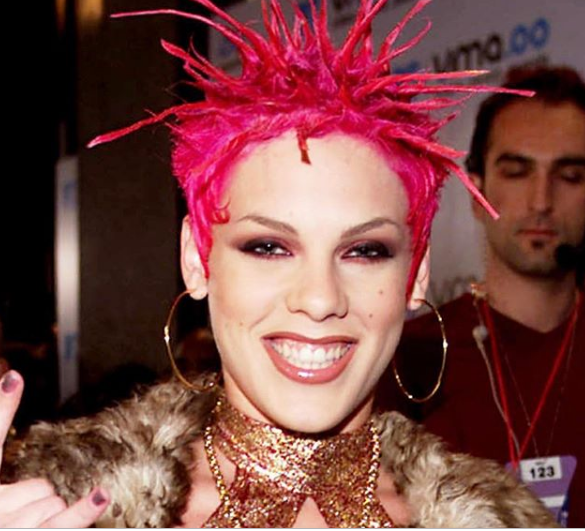 “A 17 anni ho avuto un aborto spontaneo”: la confessione di Pink