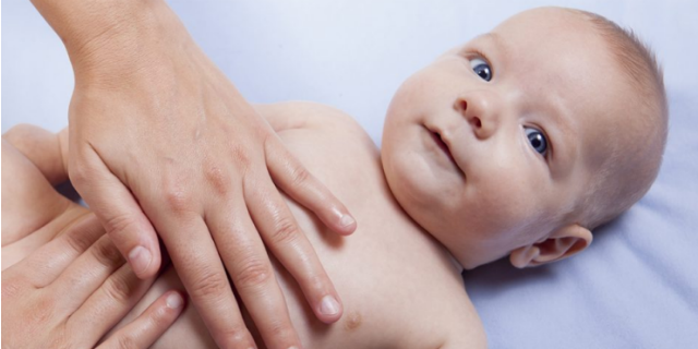 massaggio neonatale