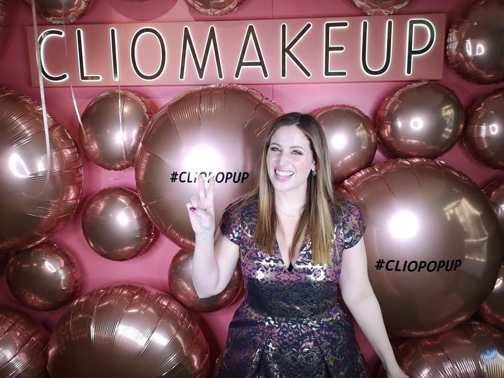 Il dolce annuncio di Clio make up per il nome della bimba in arrivo