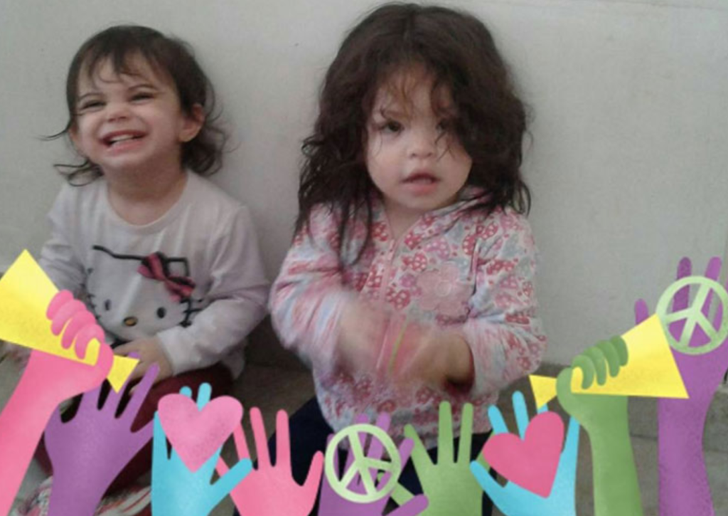 Storia di Olivia, la bambina che nessuno voleva adottata da due papà gay