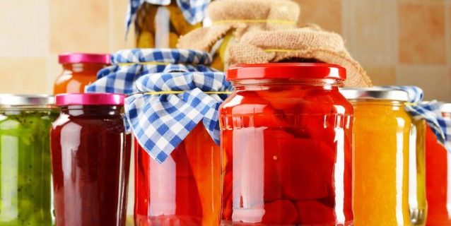 sterilizzare i vasetti di vetro nel microonde