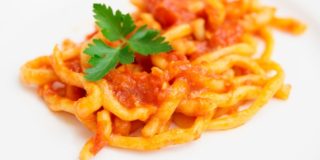 Pici all'aglione
