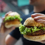 3 cose che non ti farà piacere sapere se mangi spesso al fast food