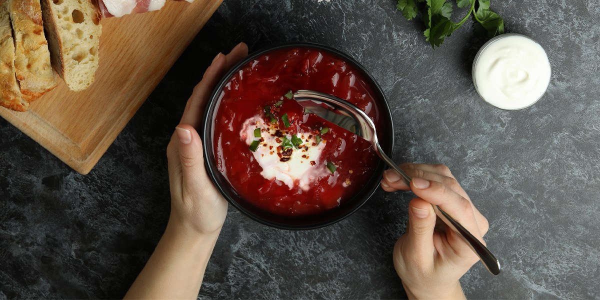 Il borscht e altre ricette per aiutare l'Ucraina | Roba da Donne