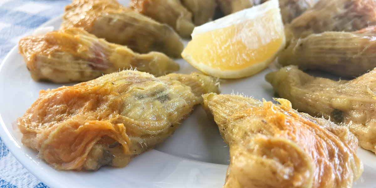 Fiori di zucca ripieni di acciughe