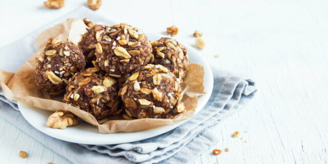Energy Ball: ricetta con e senza datteri