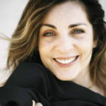 Elena di Cioccio, l'ex Iena in versione sexy racconta l'endometriosi e lo yoga