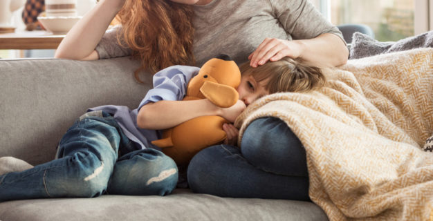Sinechie delle piccole labbra: bambina e mamma