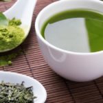 Bere tè verde ogni giorno allungherà davvero la nostra vita?