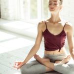 6 asana che fanno bene all'essere femmine