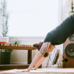 6 asana che fanno bene all'essere femmine