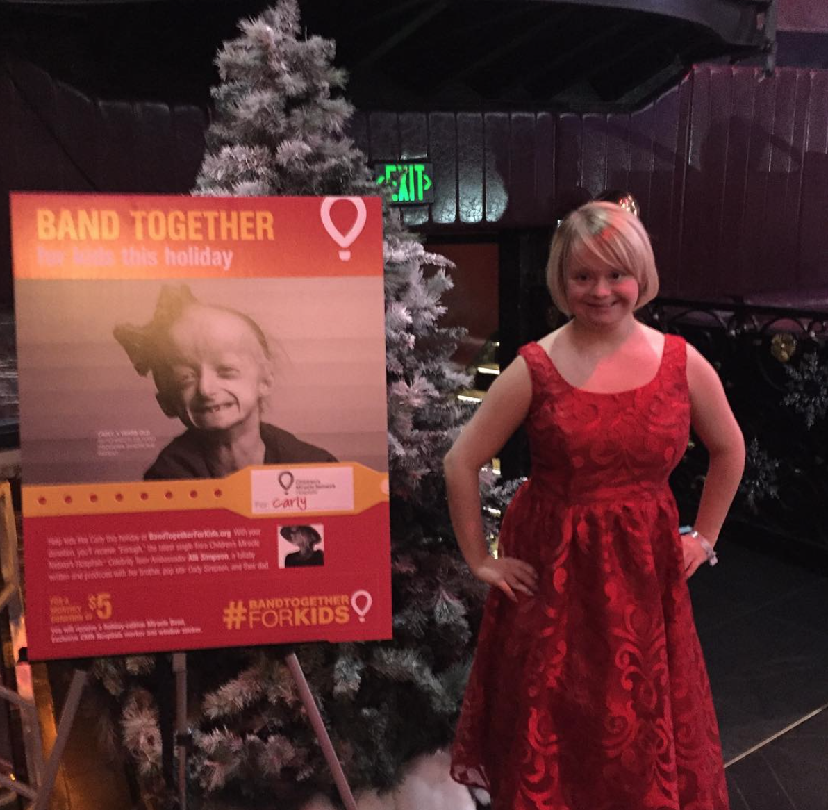 Chi è Lauren Potter, l'attrice con sindrome di Down che ci mostra la verità