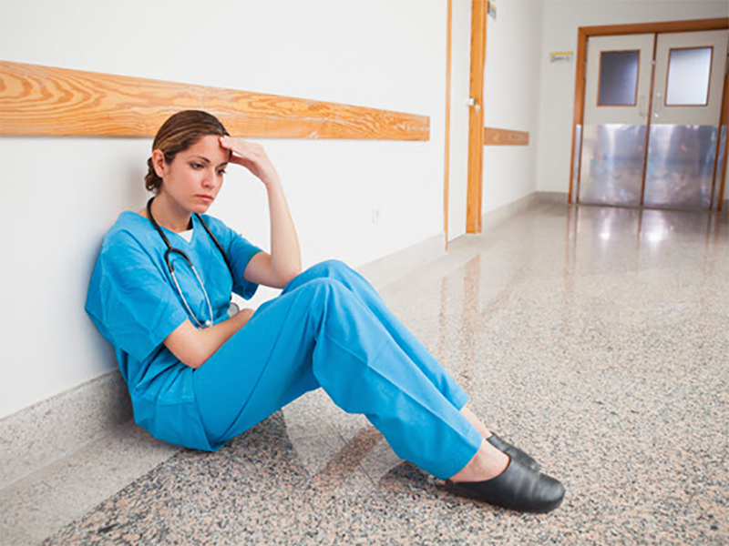“Non è solo nella mia testa, non è esagerazione”: 6 storie di burnout