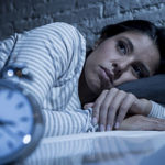 Notte insonne: cosa succede al corpo e alla mente di chi non dorme e cosa fare