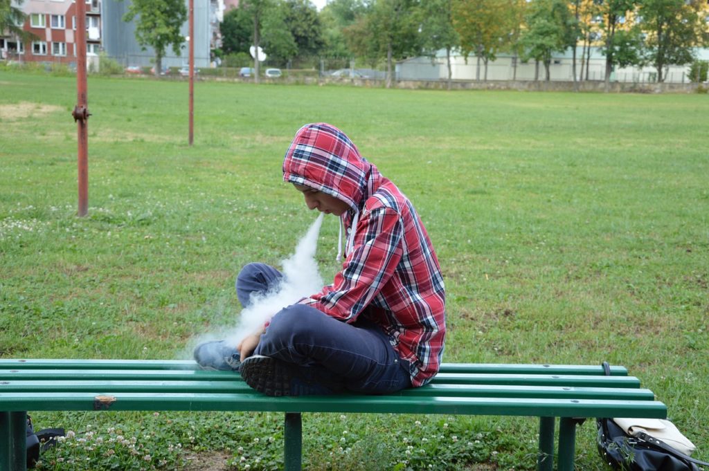 Cosa succede al nostro corpo quando svapiamo VS quando fumiamo