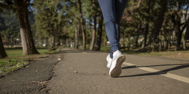 Camminata veloce: come dare una svolta alla nostra vita in 30 minuti al giorno Camminata veloce: come dare una svolta alla nostra vita in 30 minuti al giorno