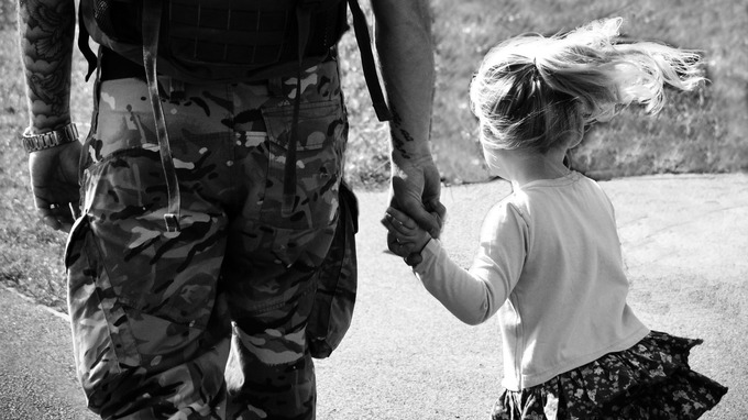 I Figli Dei Soldati In Posa Per Un Calendario Benefico