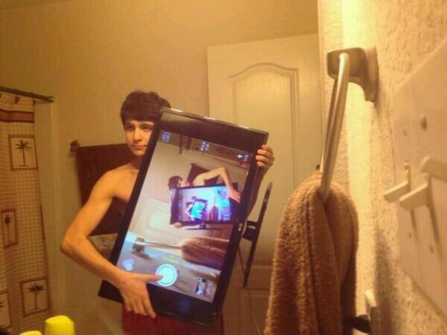 I Selfie Più Strani E Pazzi Del Web
