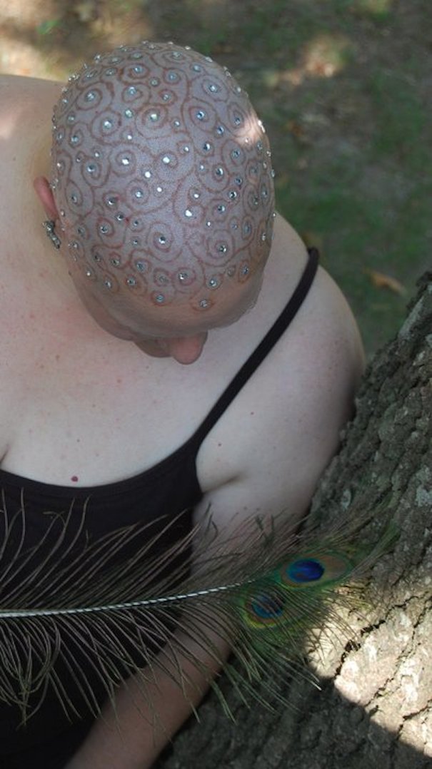 Queste Persone Dovrebbero Cambiare Parrucchiere: I Capelli Più Bizzarri!