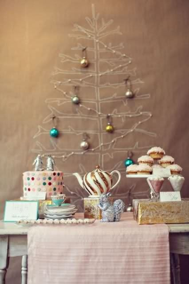 Natale Low Cost: alberi di natale creativi... anche senza aghi!