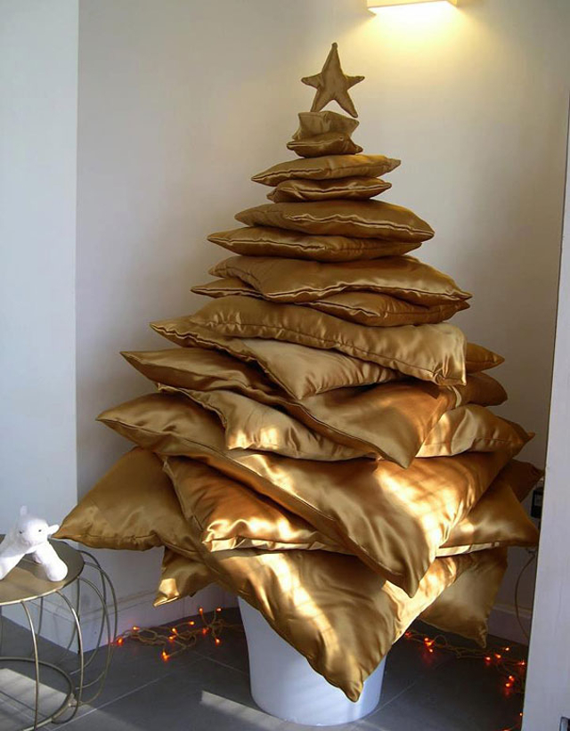 Natale Low Cost: alberi di natale creativi... anche senza aghi!