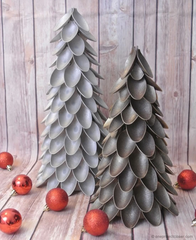 Natale Low Cost: alberi di natale creativi... anche senza aghi!