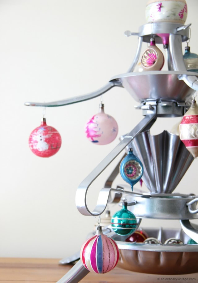 Natale Low Cost: alberi di natale creativi... anche senza aghi!