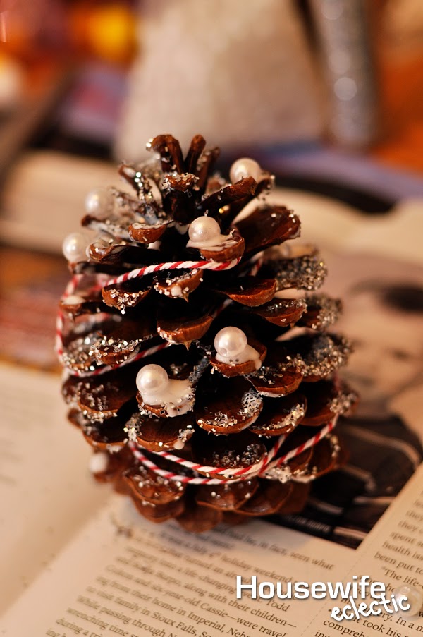Natale: come addobbare casa con le pigne