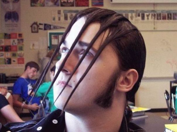 Queste Persone Dovrebbero Cambiare Parrucchiere: I Capelli Più Bizzarri!