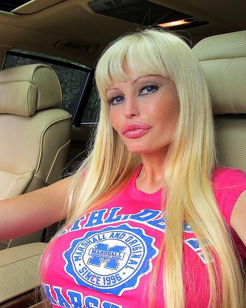 Victoria Wild, La Bambola Gonfiabile Umana