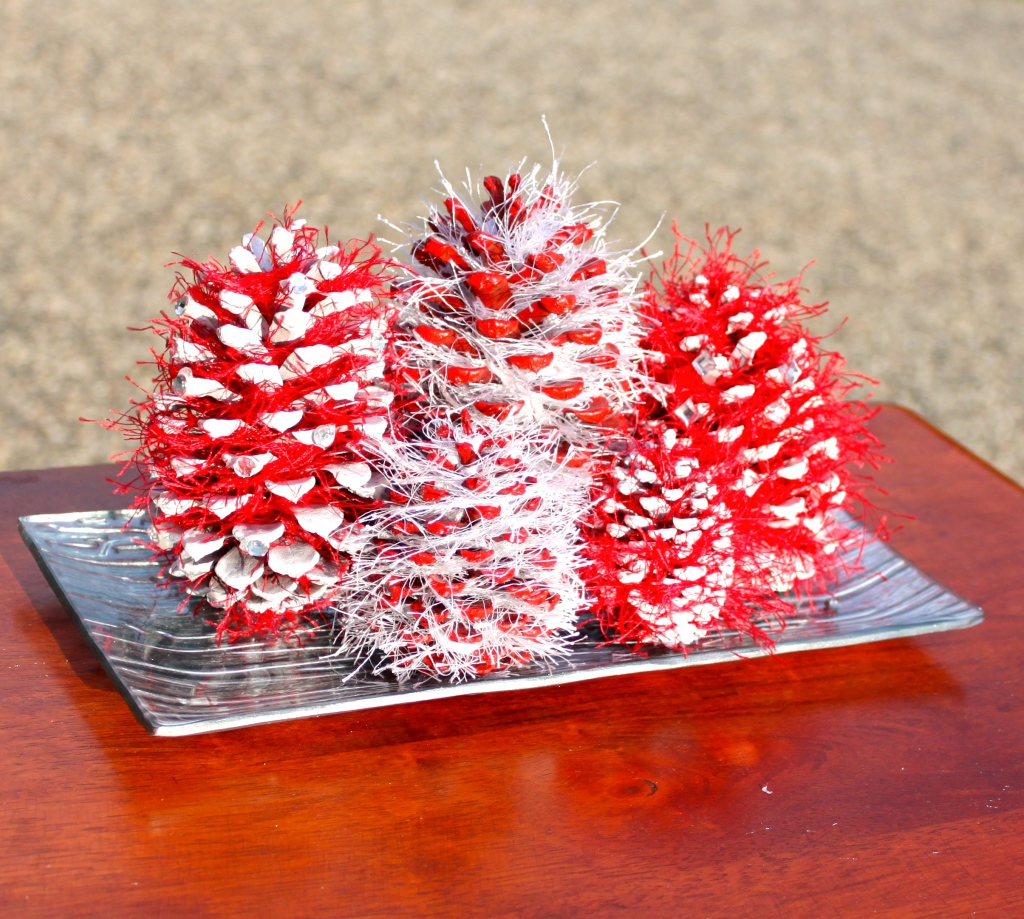 Natale: come addobbare casa con le pigne