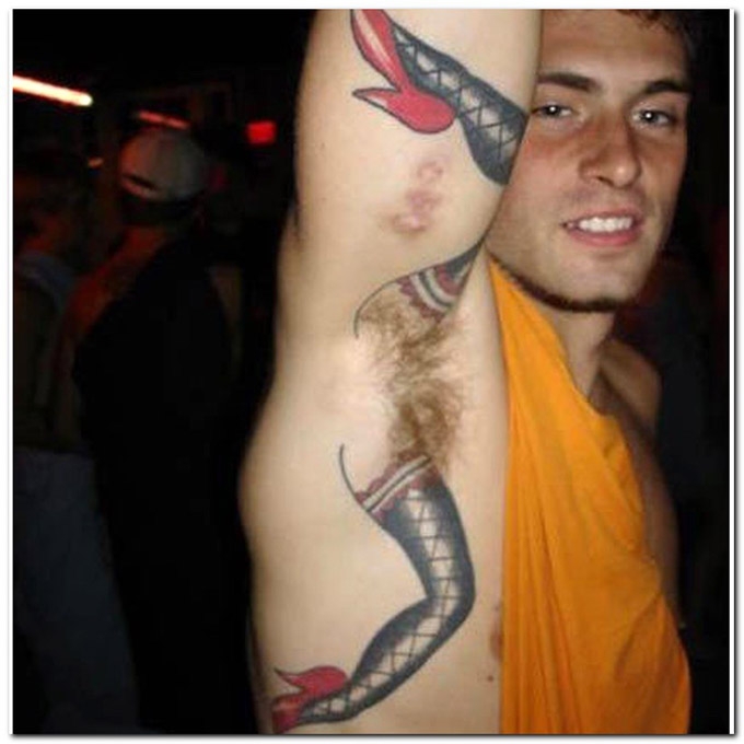 I tatuaggi più brutti (e assurdi) del mondo