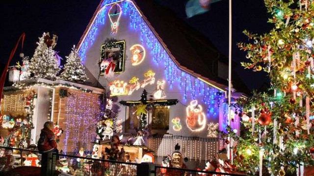Le folli decorazioni natalizie che ti lasceranno a bocca aperta