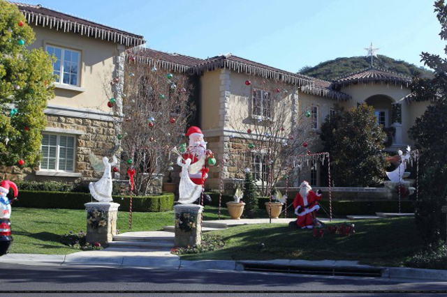 Le folli decorazioni natalizie che ti lasceranno a bocca aperta