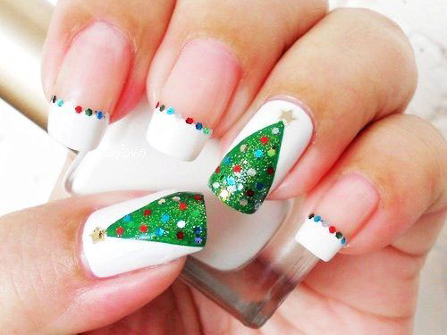 Nail Art Natalizie: Tante Idee per Rendere Uniche le tue Unghie