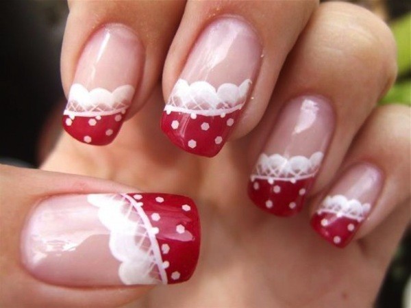 Nail Art Natalizie: Tante Idee per Rendere Uniche le tue Unghie
