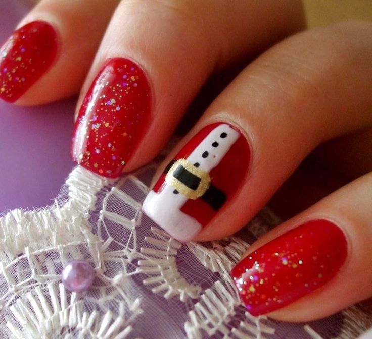 Nail Art Natalizie: Tante Idee per Rendere Uniche le tue Unghie