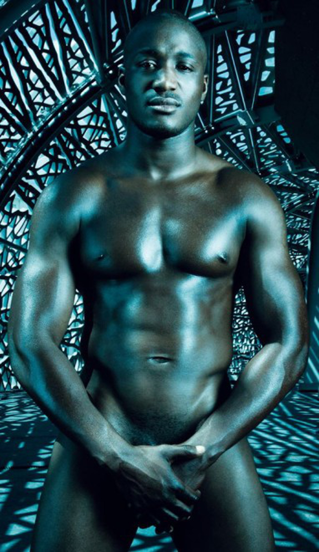 Gli Sportivi Francesi messi a Nudo: il Calendario "Dieux du Stade"
