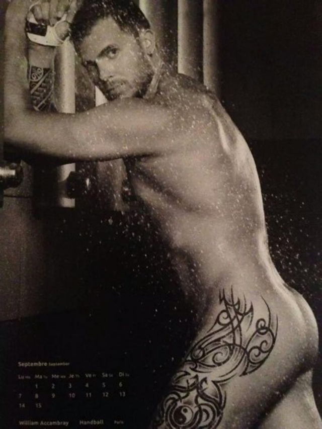 Gli Sportivi Francesi messi a Nudo: il Calendario "Dieux du Stade"