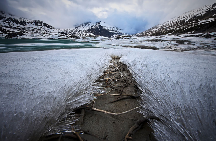 Incredibili Opere d'Arte Naturali di Ghiaccio e Neve