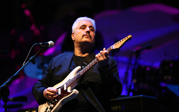 Pino Daniele: le più belle foto e parole per ricordare un grande artista e uomo